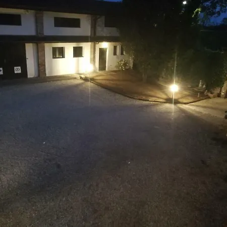 Cascina Raperonzolo Apartmán Lonato